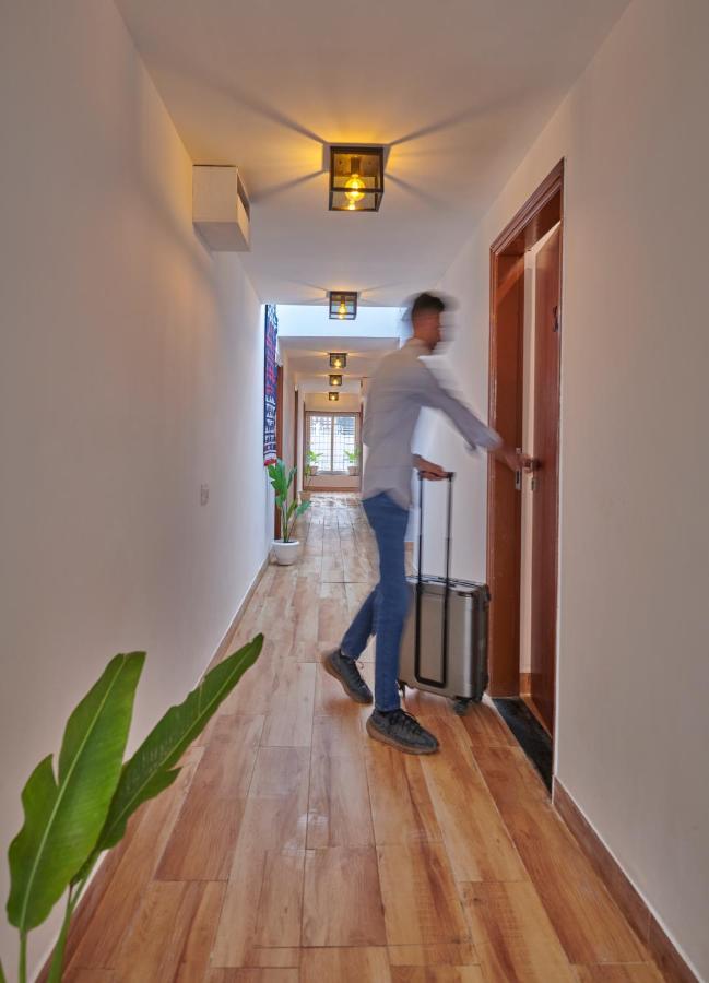 Apartamento Poshtel Vns Varanasi Exterior foto